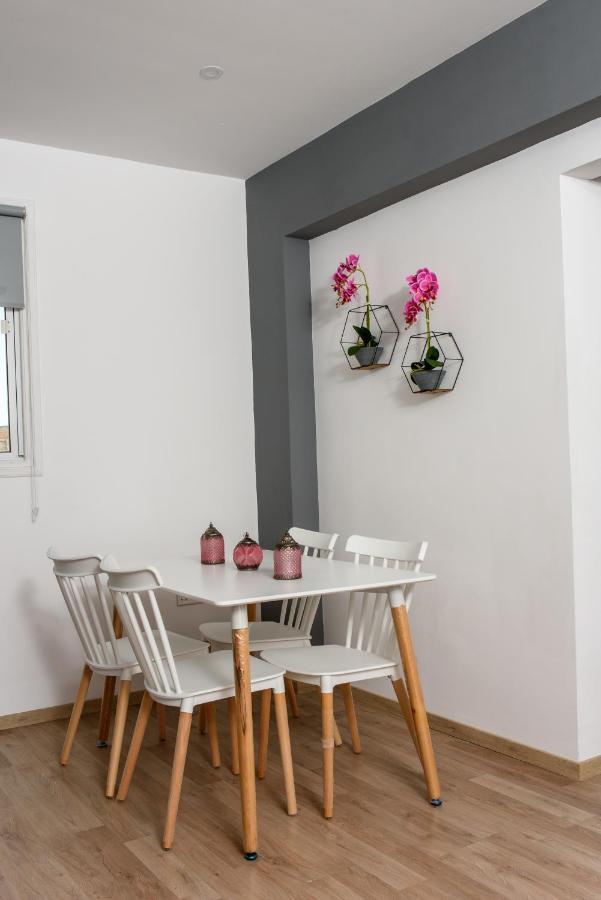 Valdivian Flat 18 Apartment Larnaca Exterior photo